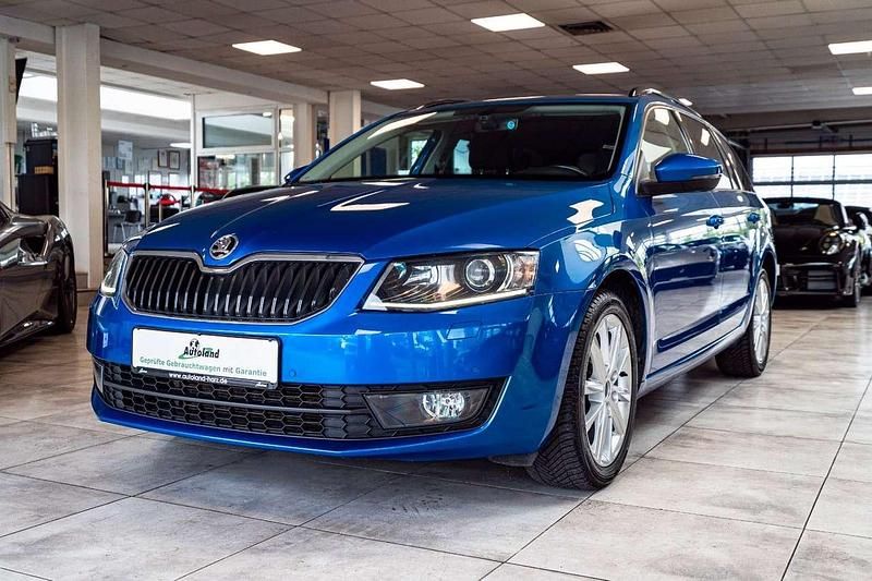Blau Gebraucht 2017 Skoda Octavia Style Kombi | 14.990 € (Fairer Preis) - Bild 1/3