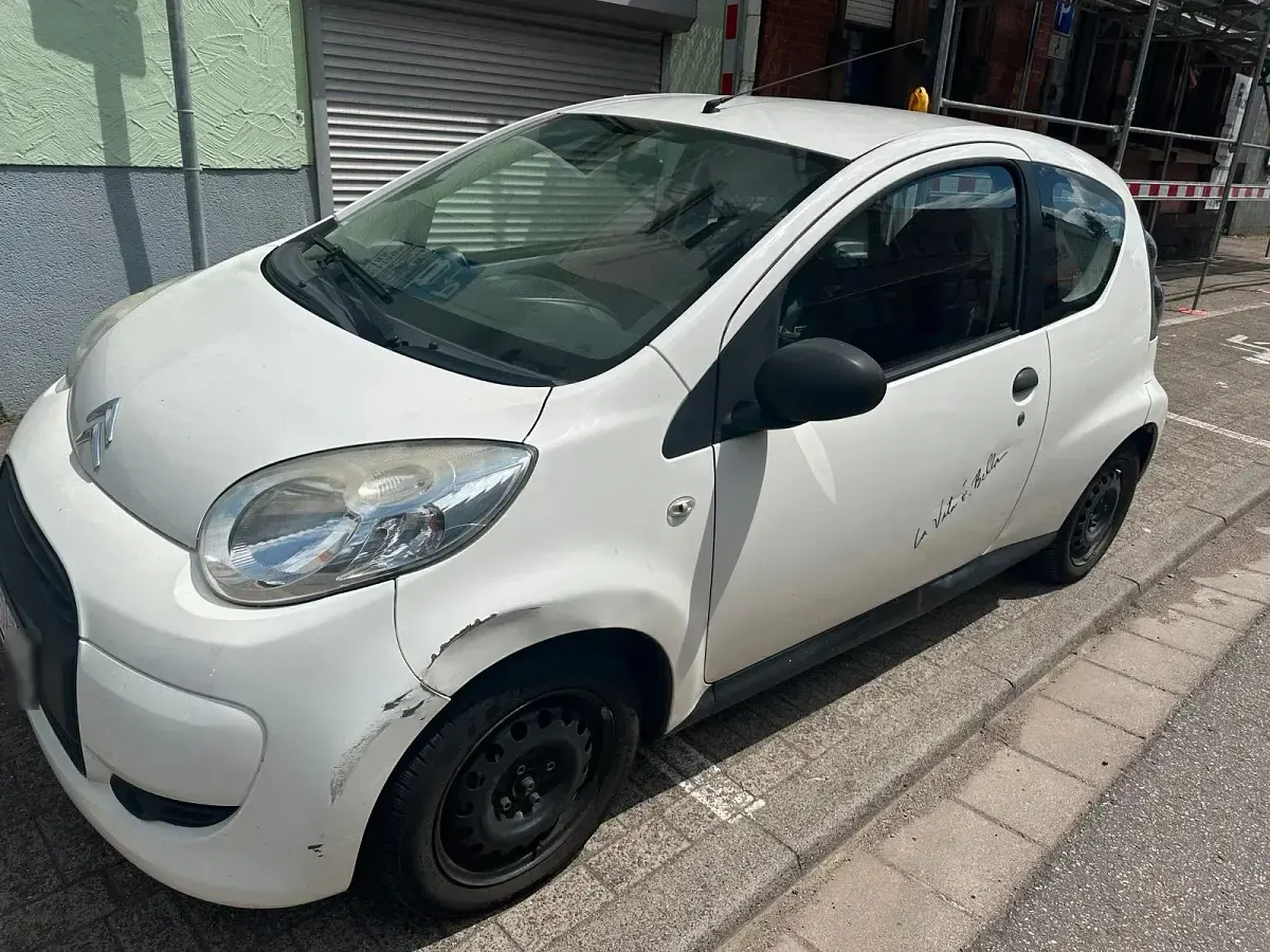 Gebraucht Citroën C1 68 PS (50 kW) 2011 Weiß Kleinwagen