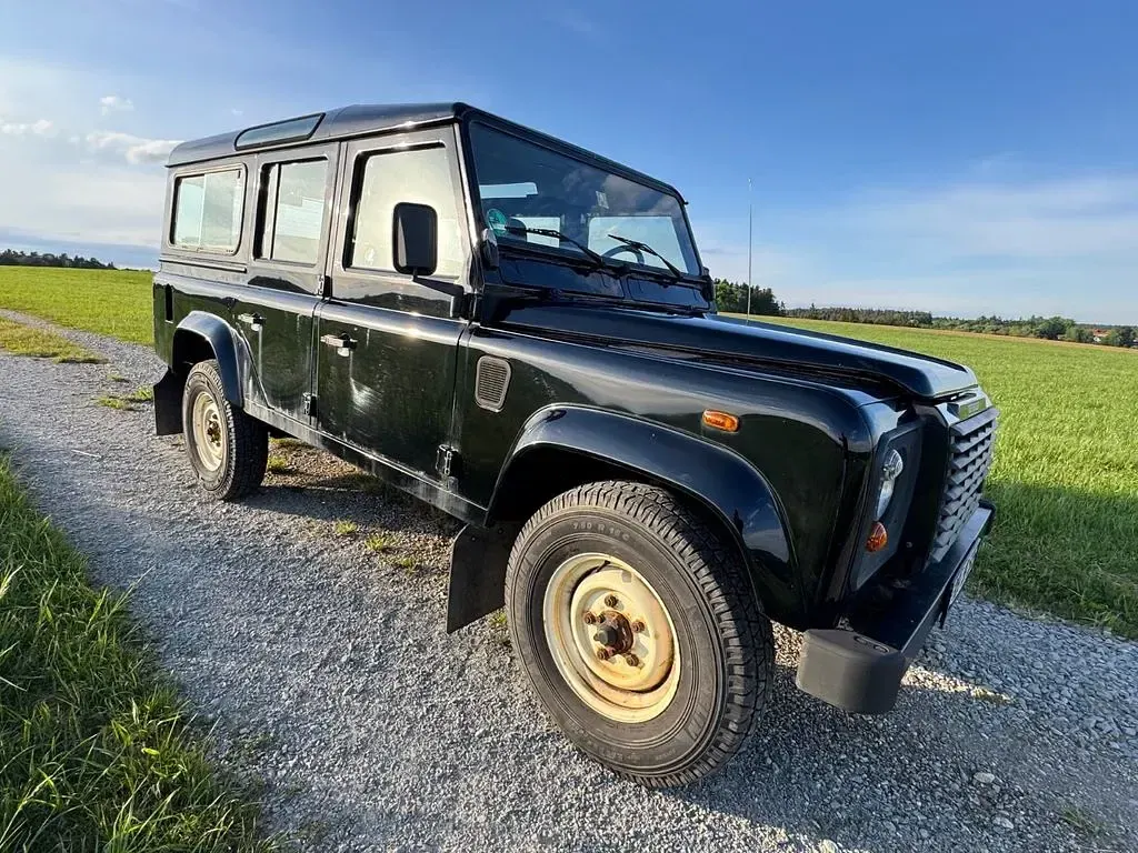 Usata Land Rover Defender 122 CV (89 kW) 2006 Nero SUV
