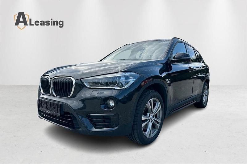 Schwarz Gebraucht 2019 BMW X1 Sport Line SUV | 17.731 € (Superpreis) - Bild 1/4