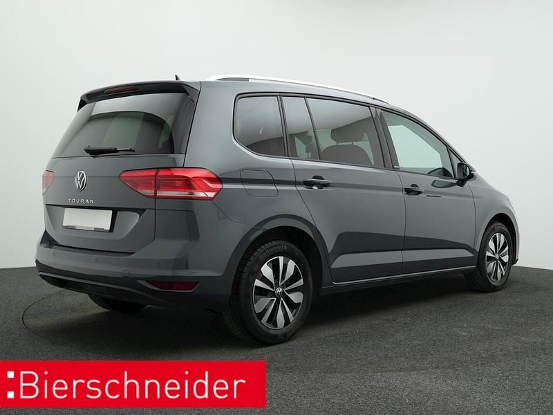 Gebraucht VW Touran S 150 PS (110 kW) 2024 Grau Van / Kleinbus