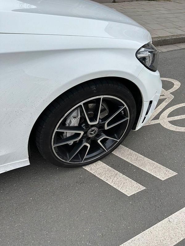 Gebraucht Mercedes C220 194 PS (142 kW) 2018 Weiß Kombi