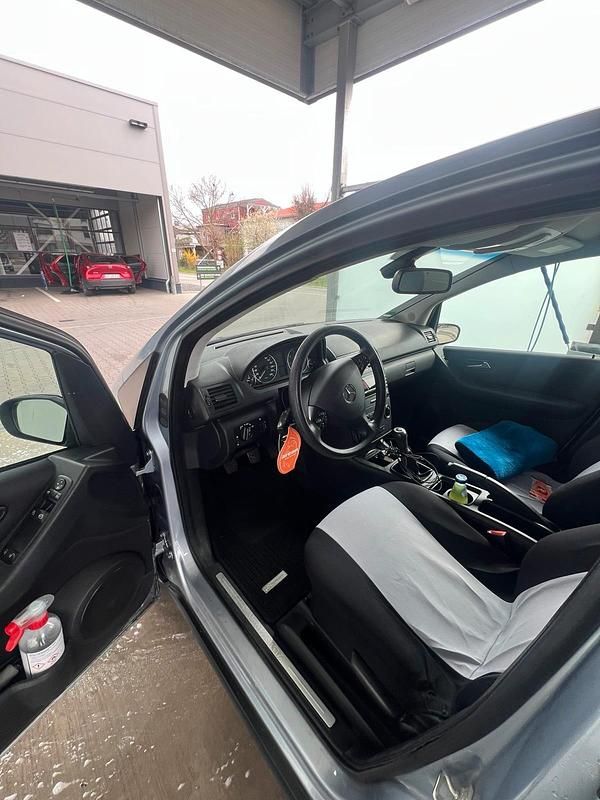 Gebraucht Mercedes A150 95 PS (69 kW) 2007 Silber Kleinwagen