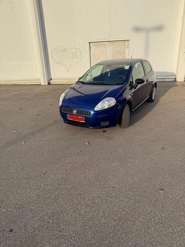 Gebraucht Fiat Punto 77 PS (56 kW) 2008 Blau Kleinwagen
