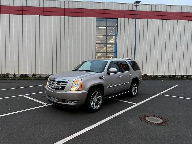 Gebraucht Cadillac Escalade 409 PS (300 kW) 2007 Grau SUV