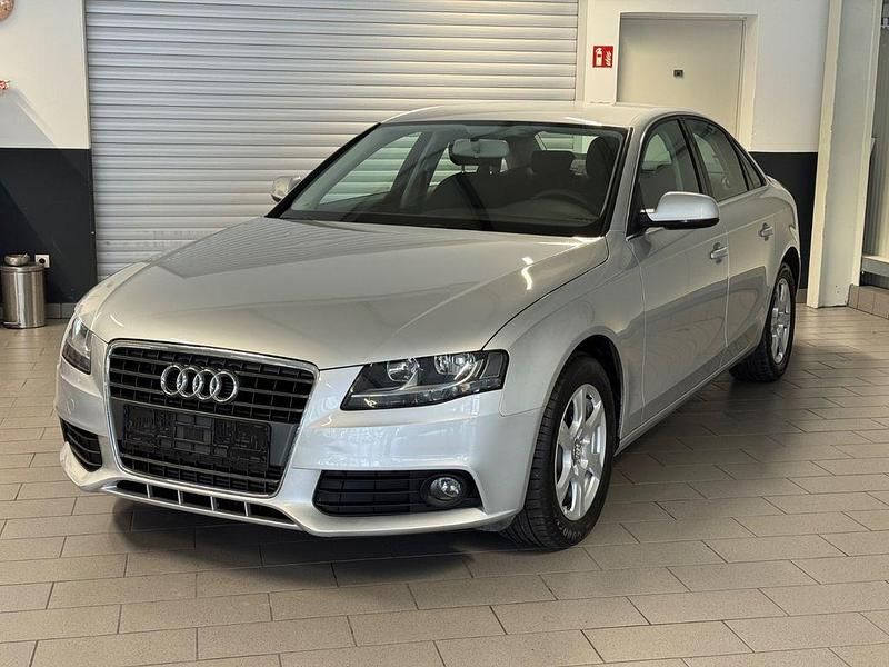 Gebraucht Audi A4 Attraction 120 PS (88 kW) 2009 Silber Limousine
