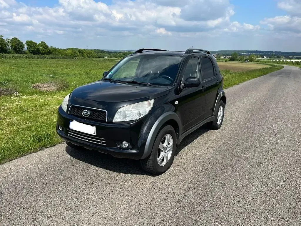 Second-hand Daihatsu Terios 105 CP (77 kW) 2009 Negru SUV