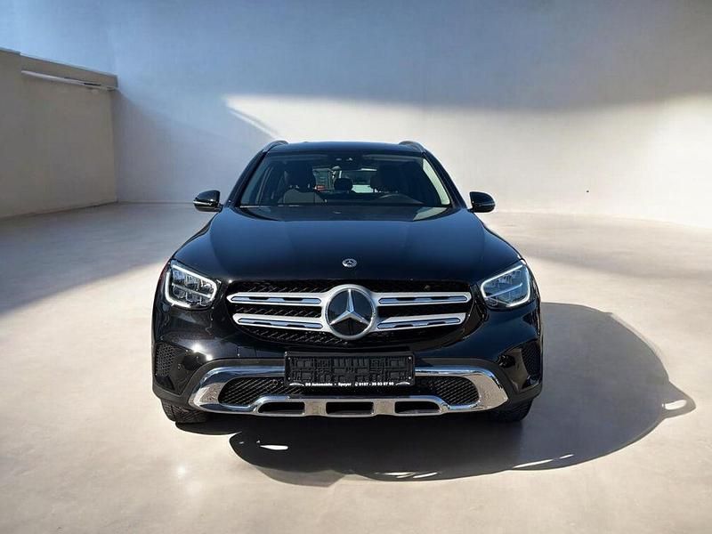 Gebraucht Mercedes GLC200 197 PS (144 kW) 2021 Schwarz SUV