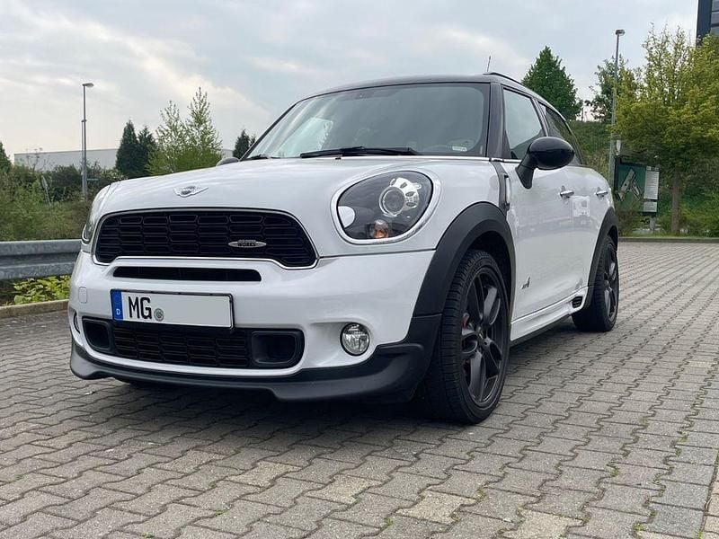 Weiß Gebraucht 2014 Mini John Cooper Works Countryman SUV | 11.700 € (Fairer Preis) - Bild 1/4