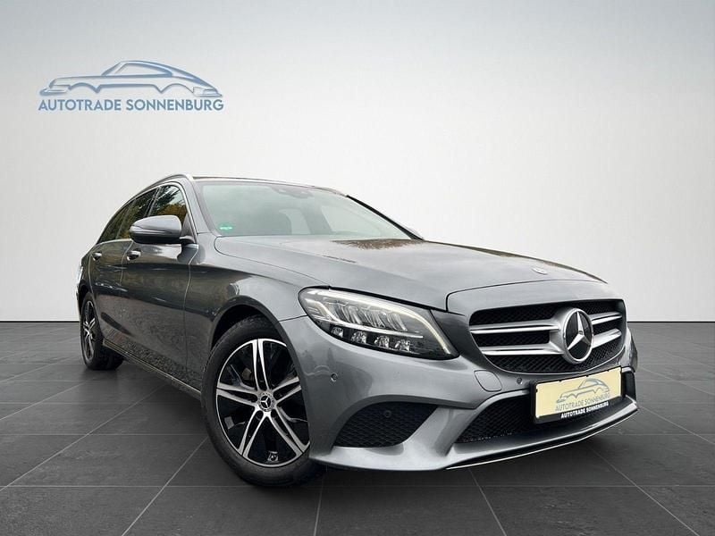 Grau Gebraucht 2020 Mercedes C220 Kombi | 23.990 € (Guter Preis) - Bild 1/4