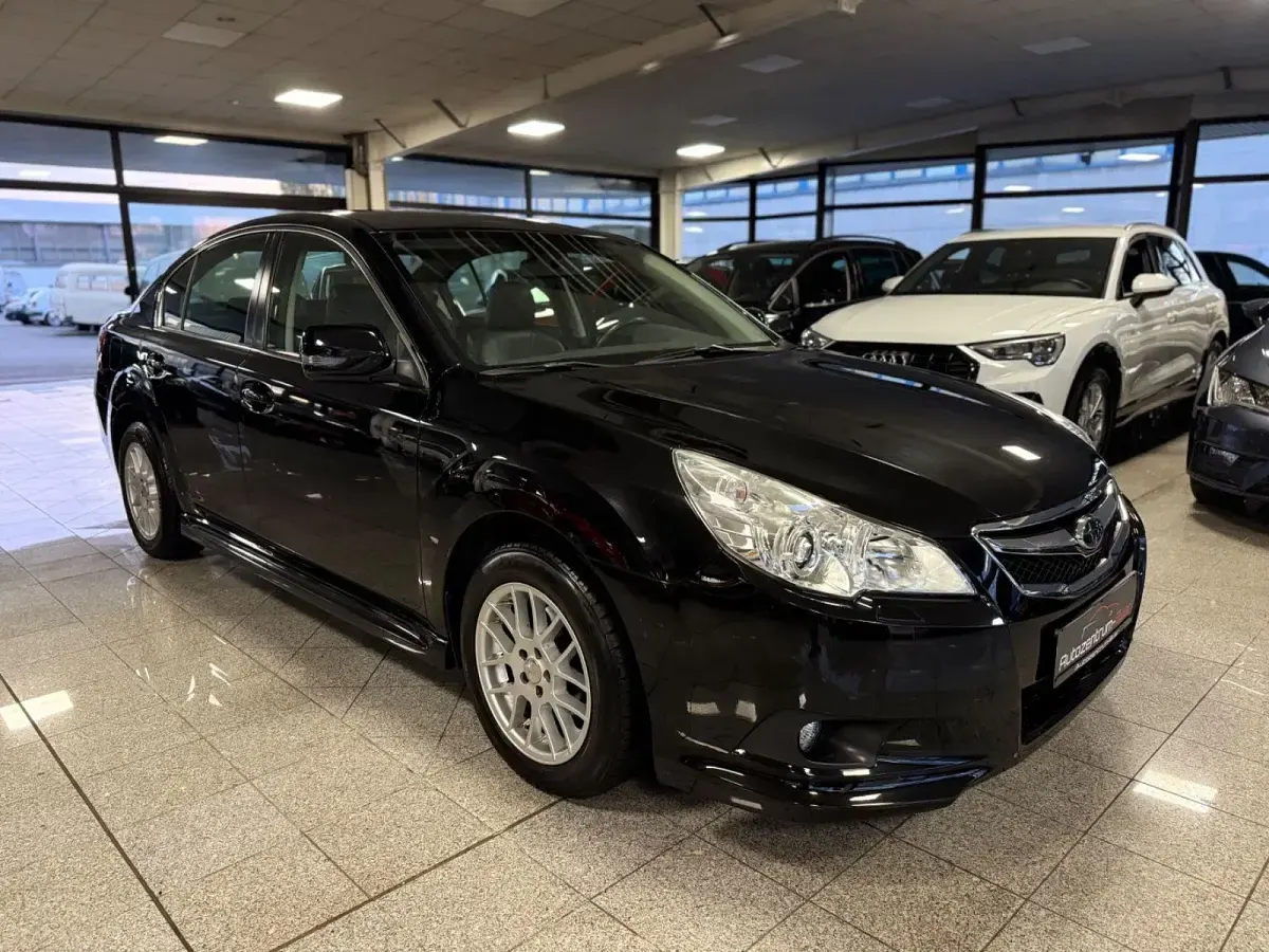 Gebraucht Subaru Legacy 150 PS (110 kW) 2011 Schwarz Limousine