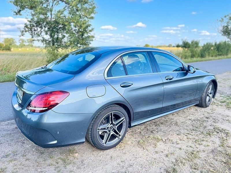 Gebraucht Mercedes C180 AMG 156 PS (114 kW) 2021 Grau Limousine