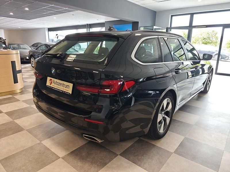 Gebraucht BMW 520 190 PS (139 kW) 2021 Schwarz Kombi