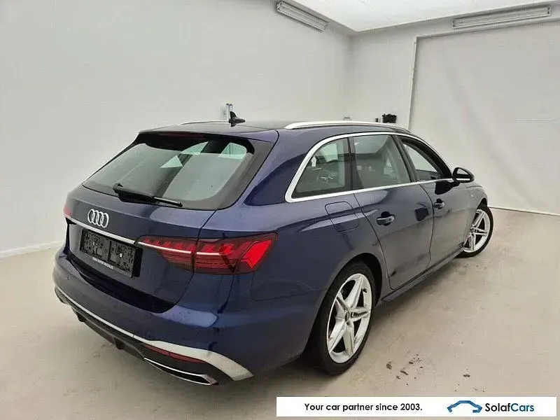 Usata Audi A4 S-Line 136 CV (100 kW) 2021 Blu Station wagon