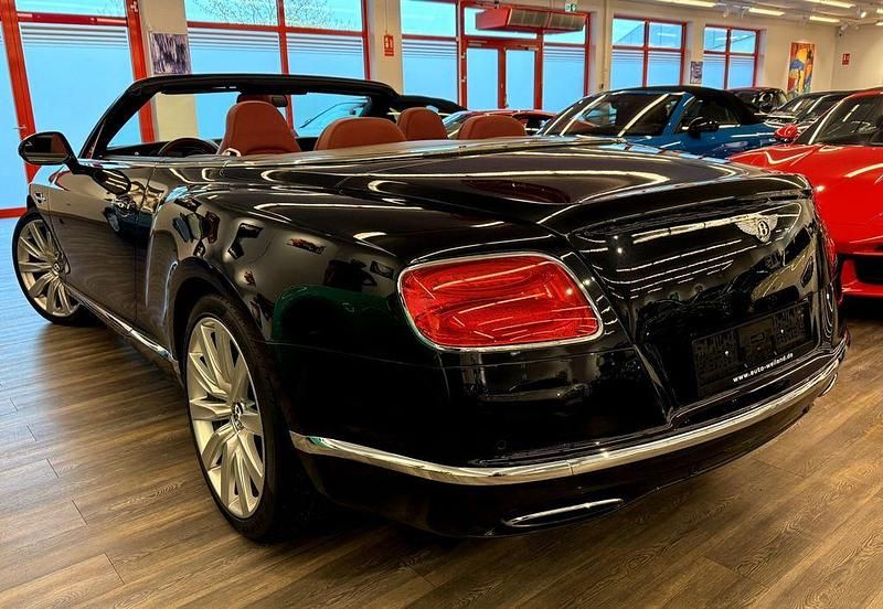 Gebraucht Bentley Continental GT Convertible 590 PS (433 kW) 2016 Schwarz Cabrio