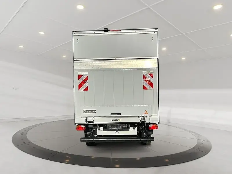 Gebraucht Mercedes Sprinter 170 PS (125 kW) 2025 Arktikweiss Van