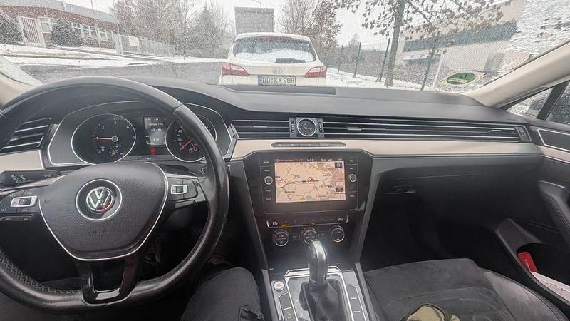 Gebraucht VW Passat Highline 150 PS (110 kW) 2017 Schwarz Kombi