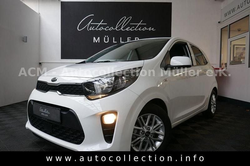 Weiß Gebraucht 2021 Kia Picanto DREAM-TEAM Edition Kleinwagen | 11.497 € (Guter Preis) - Bild 1/4