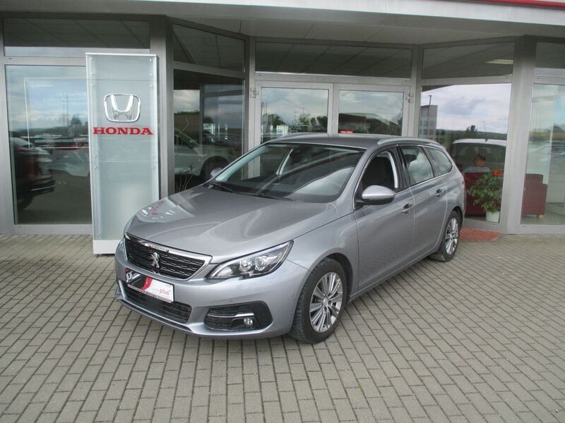 Lack grau artense/metalliclac Gebraucht 2018 Peugeot 308 Allure Kombi | 13.490 € (Teuer) - Bild 1/4
