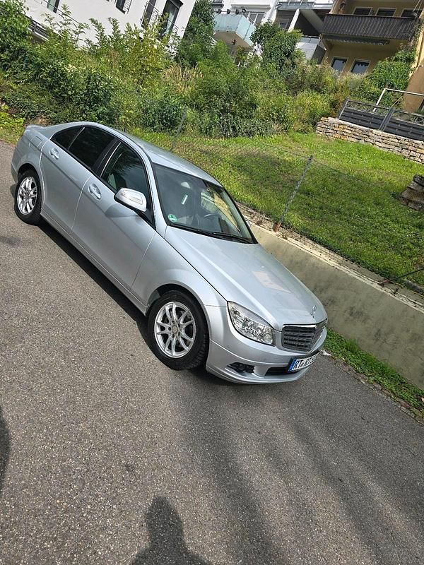 Silber Gebraucht 2007 Mercedes C230 Limousine | 6.300 € (Guter Preis) - Bild 1/4
