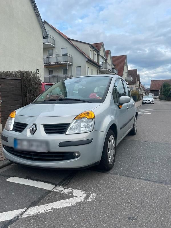 Używany Renault Modus Dynamique 75 KM (55 kW) 2005 Srebrny Minivan