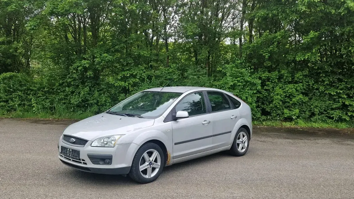 Gebraucht Ford Focus Fun X 101 PS (74 kW) 2006 Silber Limousine