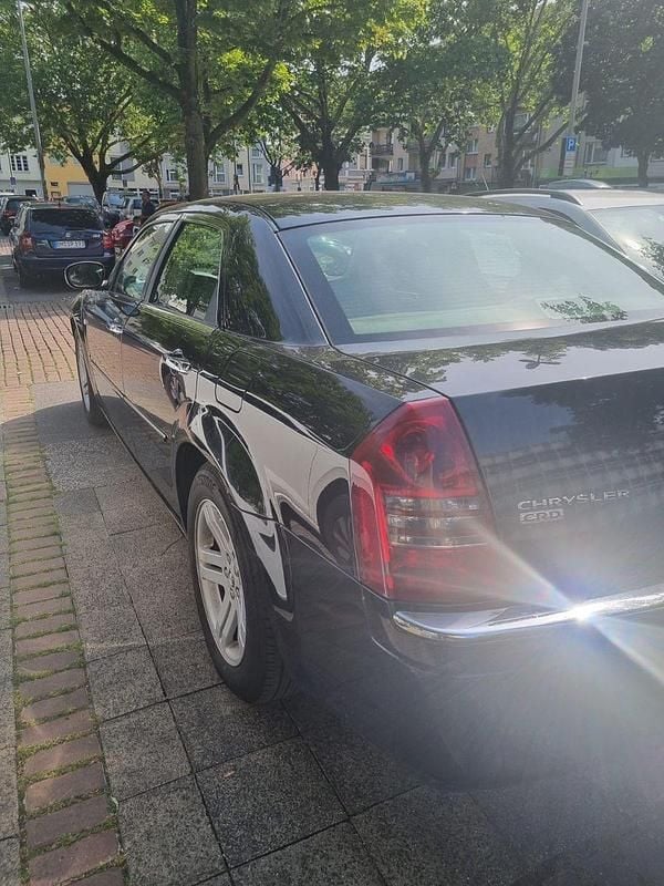 Gebraucht Chrysler 300C 218 PS (160 kW) 2008 Schwarz Limousine