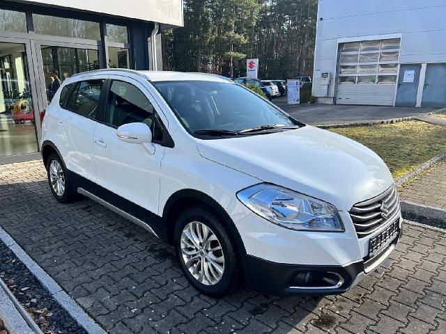 Gebraucht Suzuki SX4 S-Cross Comfort 120 PS (88 kW) 2014 Weiß SUV