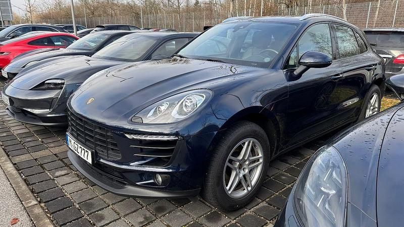 Blau Gebraucht 2016 Porsche Macan S SUV | 33.900 € (Fairer Preis) - Bild 1/4