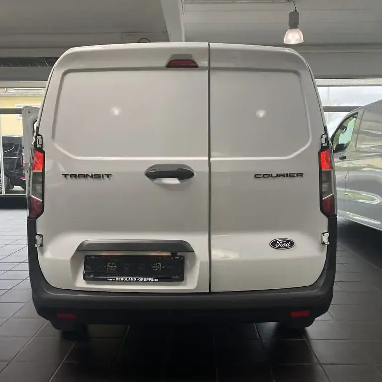 Neu Ford Transit Trend 101 PS (74 kW) 2026 Frozen white weiß Van / Kleinbus