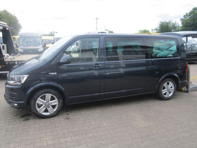 Blau Gebraucht 2017 VW T6 Van | 27.500 € (Teuer) - Bild 1/4