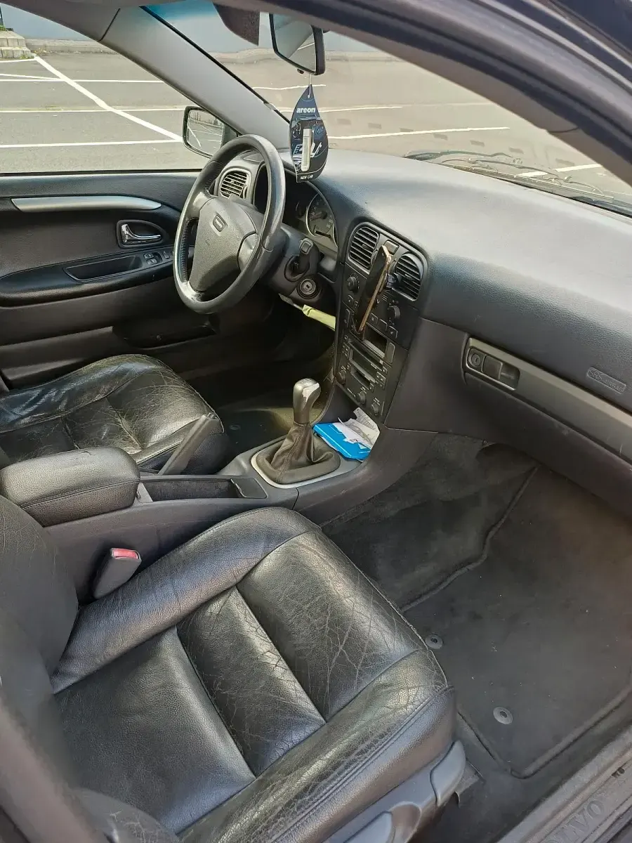 Gebraucht Volvo V40 118 PS (86 kW) 2004 Schwarz Kombi