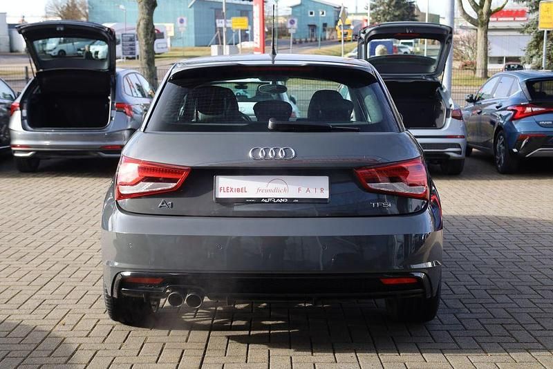 Gebraucht Audi A1 Sportback Comfort 192 PS (141 kW) 2018 Nanograu metallic Kleinwagen