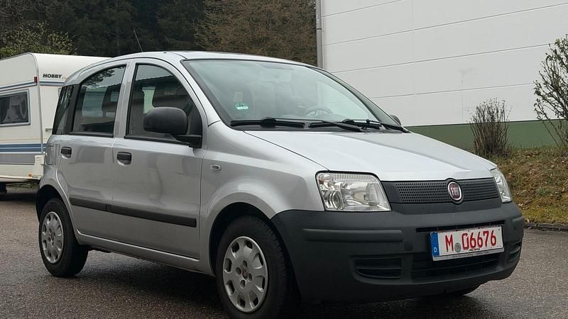 Gebraucht Fiat Panda 69 PS (50 kW) 2011 Grau Kleinwagen