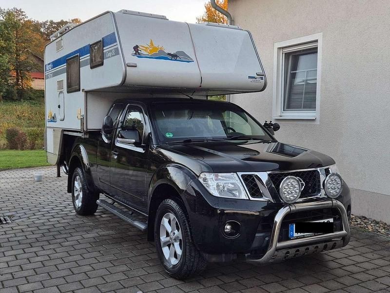 Schwarz Gebraucht 2011 Nissan Navara Abholung | 39.900 € - Bild 1/4