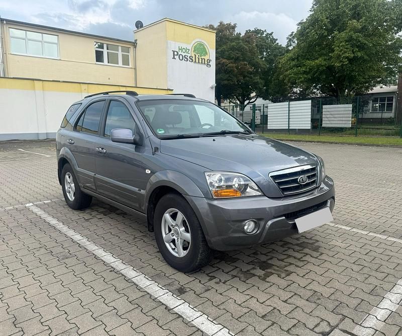 Grau Gebraucht 2009 Kia Sorento 2 SUV | 2.500 € (Fairer Preis) - Bild 1/4