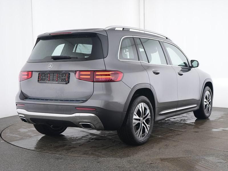 Gebraucht Mercedes GLB200 Progressive 150 PS (110 kW) 2025 Metalliclack mountaingrau (metallic) SUV