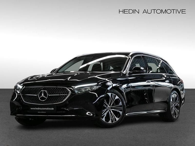 Schwarz Gebraucht 2024 Mercedes E220 Avantgarde Kombi | 45.490 € (Superpreis) - Bild 1/4