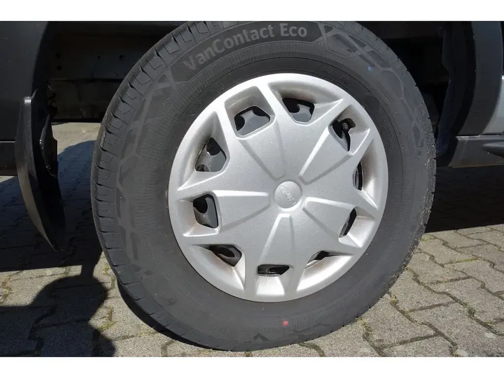Gebraucht Ford Transit Trend 135 kW (184 PS) 2024 Silber Limousine