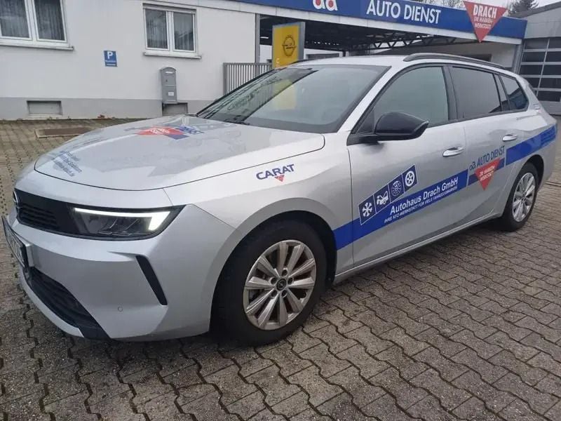 Lackierung aluminiumgrau Gebraucht 2024 Opel Astra Elegance Kombi | 26.650 € (Etwas zu teuer) - Bild 1/4