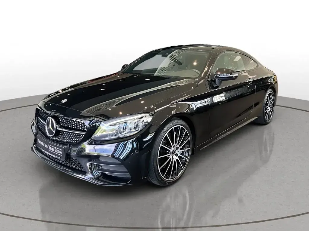 Gebraucht Mercedes C300 AMG line 258 PS (189 kW) 2023 Obsidianschwarz metallic Coupé