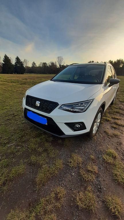 Weiß Gebraucht 2019 Seat Arona FR SUV | 13.900 € (Superpreis) - Bild 1/4
