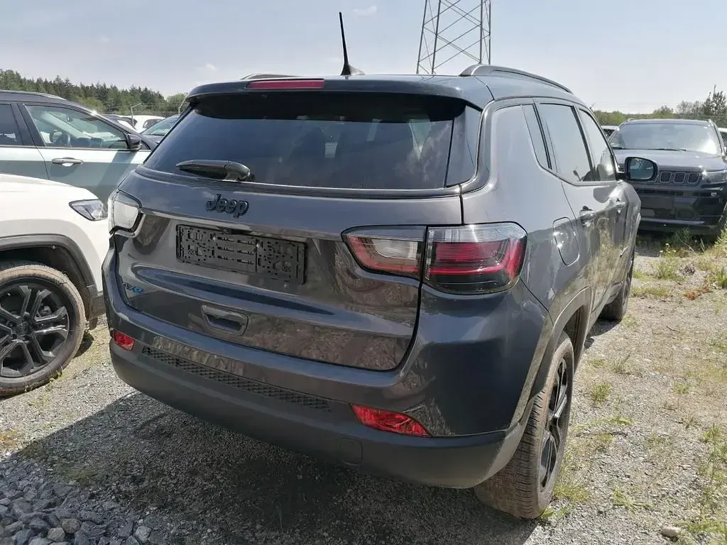 Gebraucht Jeep Compass 241 PS (177 kW) 2022 Schwarz SUV
