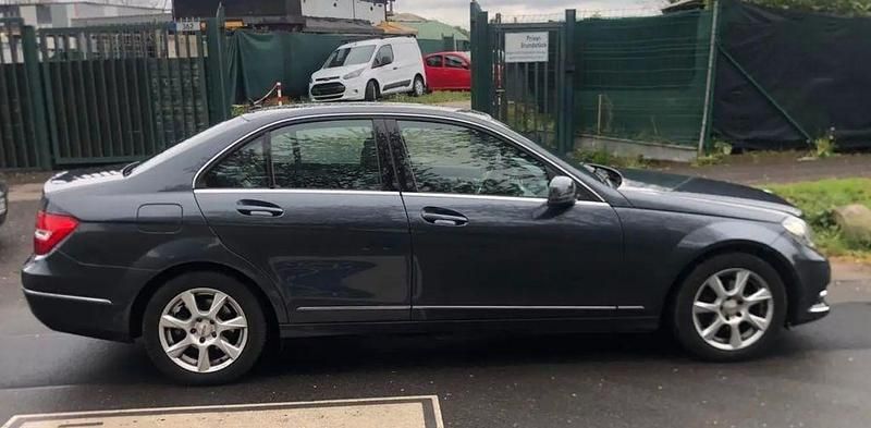 Gebraucht Mercedes C180 Edition 156 PS (114 kW) 2013 Grau Limousine