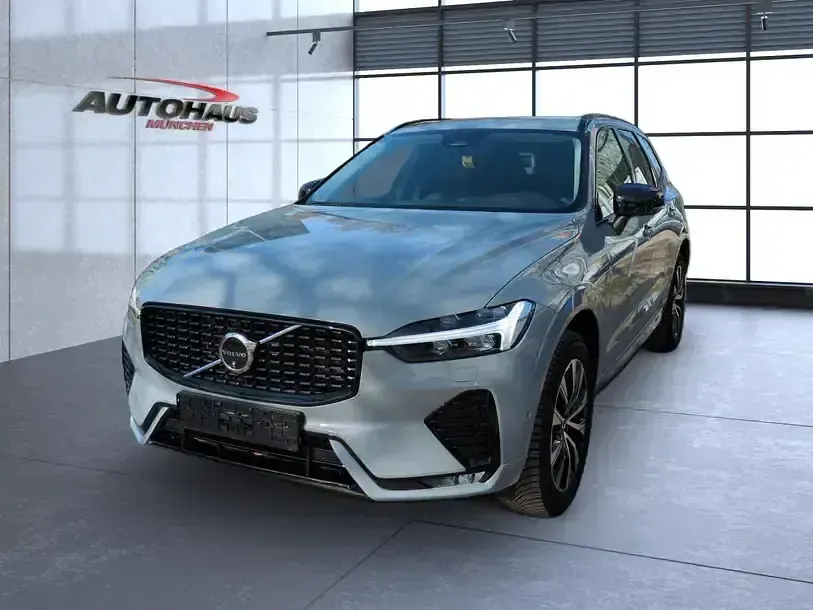 Gebraucht Volvo XC60 Plus 197 PS (144 kW) 2024 Vapour grey / (metallic) SUV