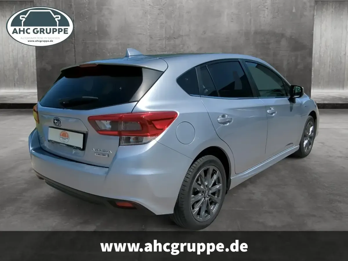 Gebraucht Subaru Impreza Trend 150 PS (110 kW) 2021 Silber Limousine