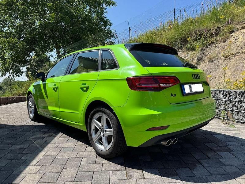 Second-hand Audi A3 Premium 150 CP (110 kW) 2019 Negru Berlinǎ