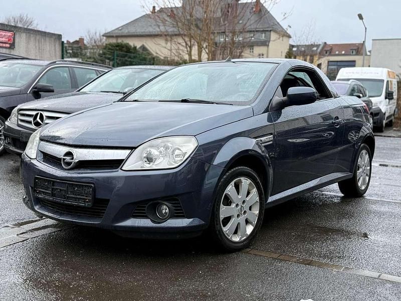 Gebraucht Opel Tigra Edition 90 PS (66 kW) 2009 Metro m2 Cabrio