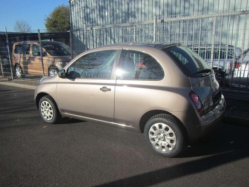 Gebraucht Nissan Micra Visia 65 PS (47 kW) 2009 Cafe latte (m) Kleinwagen