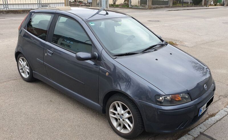 Grau Gebraucht 2000 Fiat Punto Kleinwagen | 4.500 € - Bild 1/4